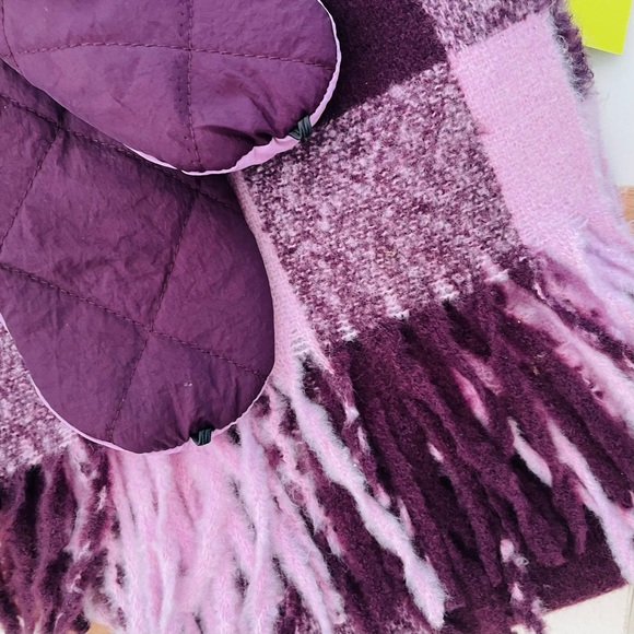 BP + Wildfang Plaid Scarf Mittens Set - Picture 3 of 5